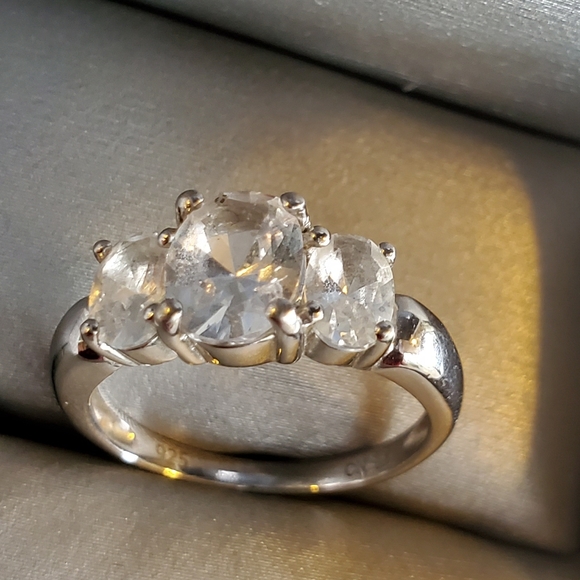 Zales Silver ring with 3 White Sapphire Stones - Picture 1 of 5